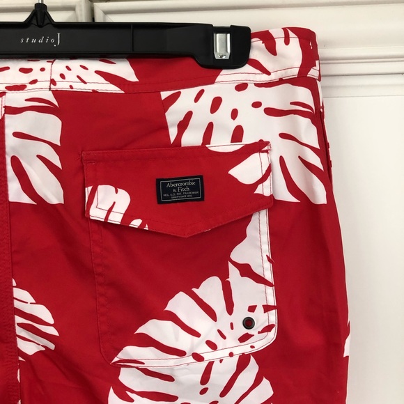 🥳HOST PICK🥳 Abercrombie men’s swim shorts - Picture 4 of 9